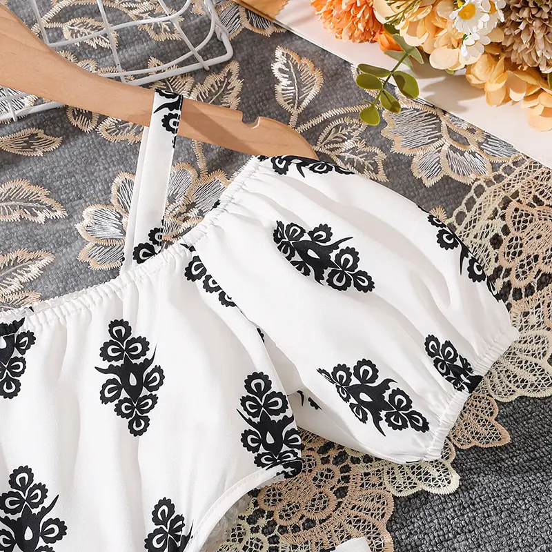 Children Dress White Off-shoulder Puff-Sleeve Waist Openwork Maxi Dress Elegant Style Tween Girls Vacation Costume Dating Beach