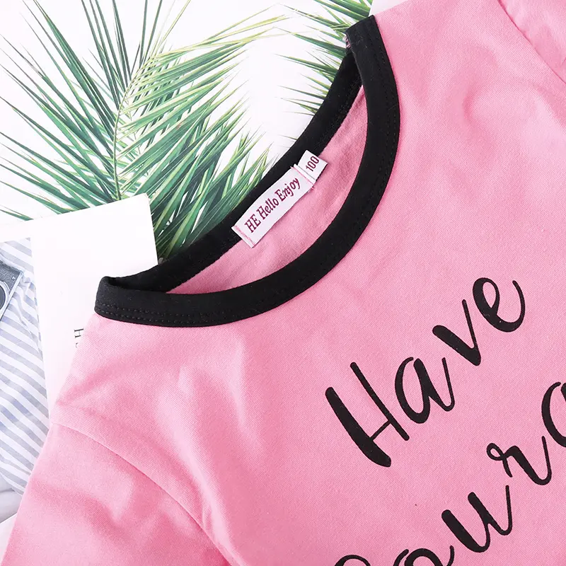 Little Girl's Short-Sleeved Casual T-Shirt Black Pink with Contrast Lettering Sweet Everyday Street Style for Kids