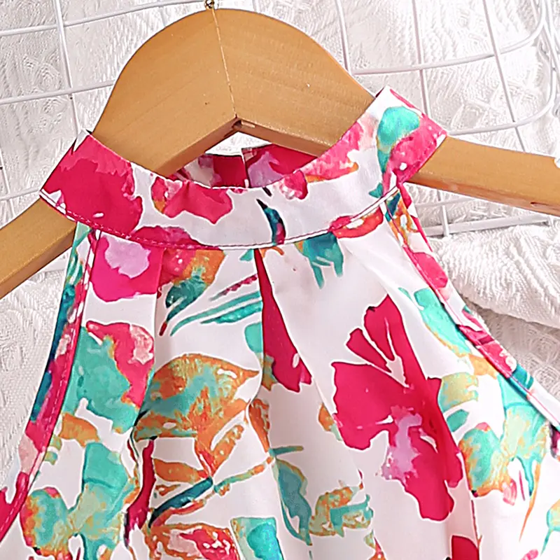 New Girls Summer Suit Hanging Neck Sleeveless Printed Top And Solid Color Button Decorated Shorts Polyester Cool And Cute Casual