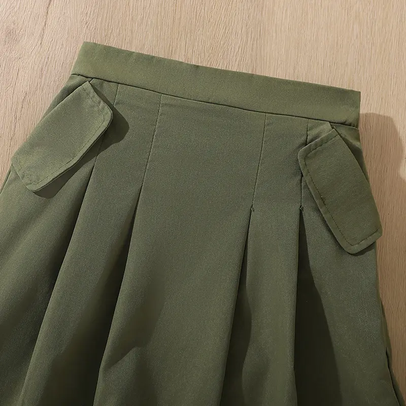 Kids Casual Suits Letters Applique T-shirt & Army Green Elastic-Waist Pleated Skirt Trendy Girls Summer Sets Korean Style