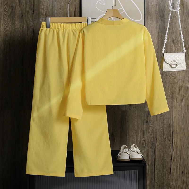 2025 Spring And Autumn New Kids Outfit Solid Color Yellow V-Neck Long Sleeve Top & Solid Color Elastic Waist Pants For Girls