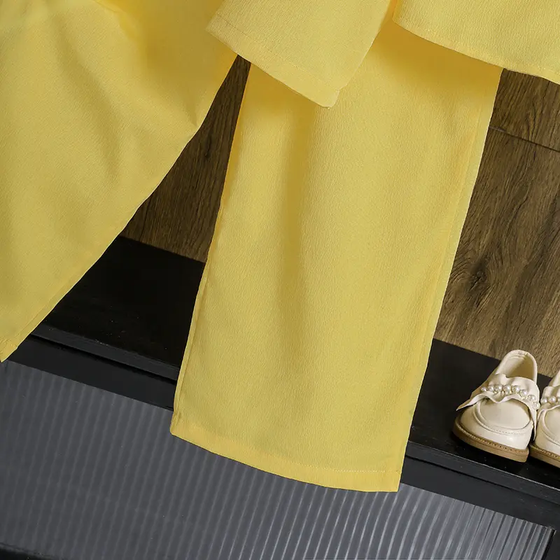 2025 Spring And Autumn New Kids Outfit Solid Color Yellow V-Neck Long Sleeve Top & Solid Color Elastic Waist Pants For Girls