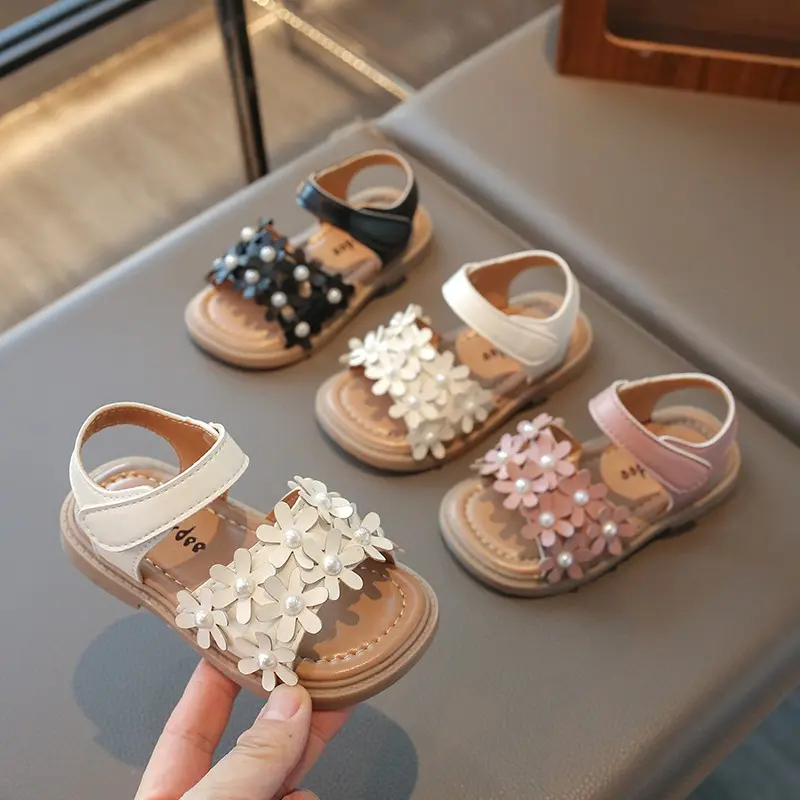Girls Floral Sandals Princess Sweet Flowers with Pearls Beads Fashion 2025 Brand New Summer Kids Beach Shoes Open Toes Anti-skid