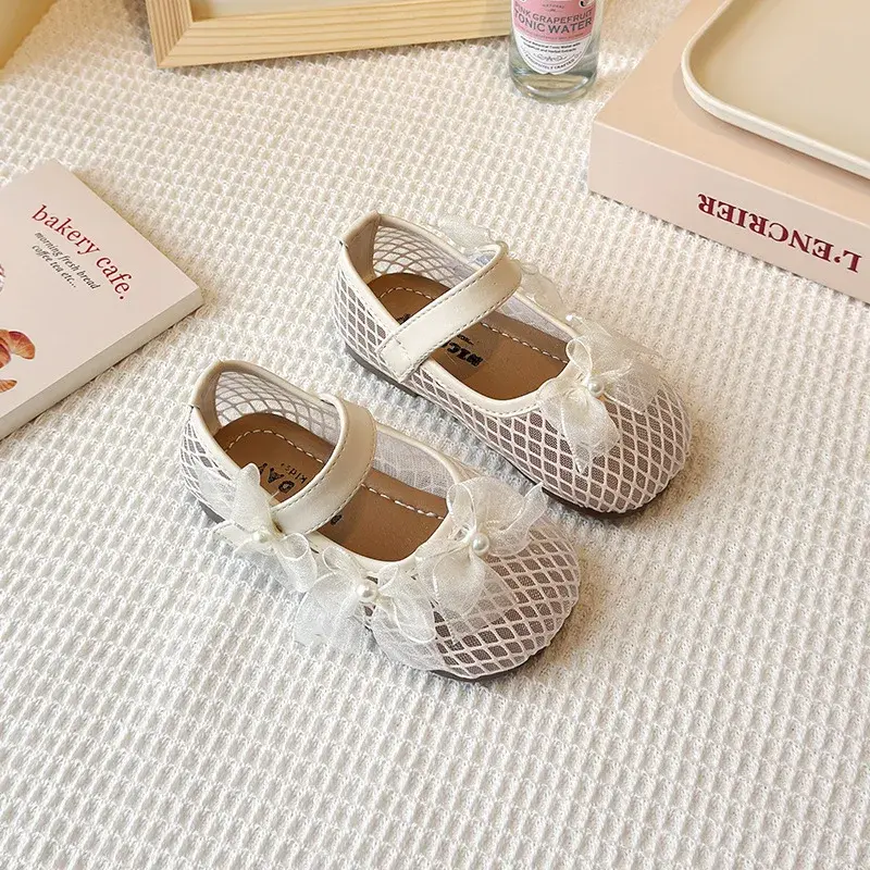 2025 Children Sandals for Girls Summer New Fashion Korean Style Soft Bottom Anti-slippery Versatile Cut-outs Princess Beach Shoe