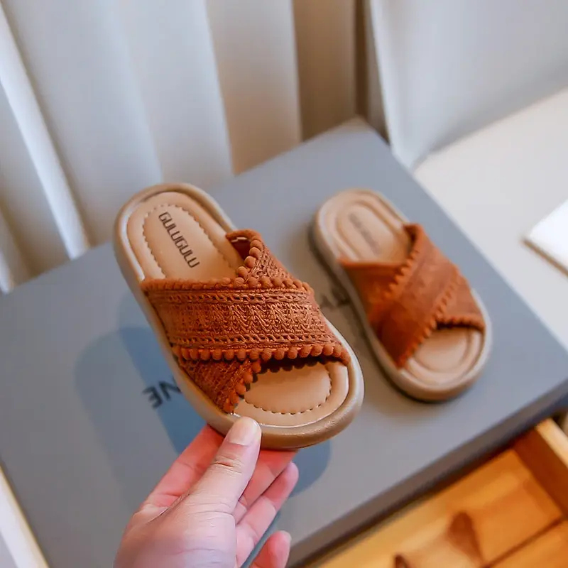 Girls Slippers Ethnic Style 2024 New Summer Versatile Soft Platform Children Casual Shoes Simple Non-slip Princess Slides Woven