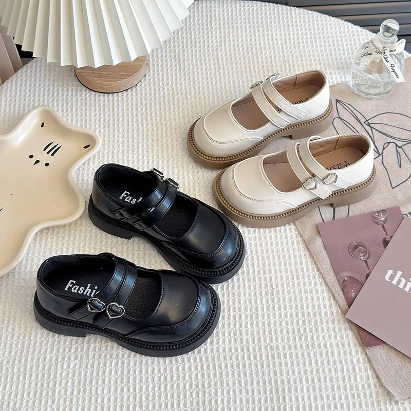 Fashion Girls Leather Shoes Back To School Black Party Wedding Flats for Wedding Party with Heart Buckle Princess Kids Shoes New