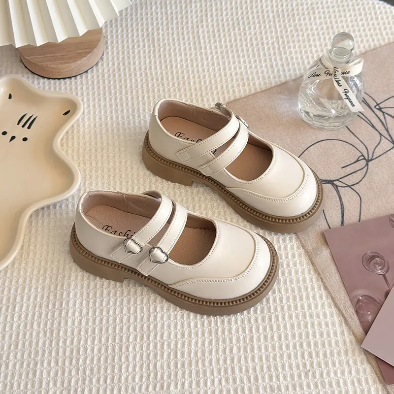 Fashion Girls Leather Shoes Back To School Black Party Wedding Flats for Wedding Party with Heart Buckle Princess Kids Shoes New