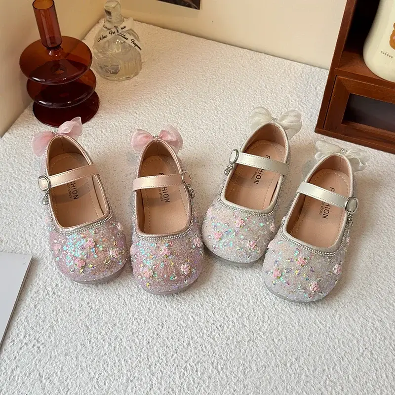 Girls Flats Back Lace Bows Kids Princess Shoes Flowers Sweet 2025 New Children Leather Shoes Round Toes Shiny Sequins Non-slip