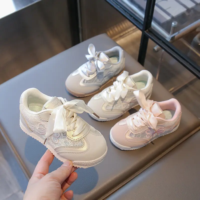 2025 New Girl's Sneakers Summer Sweet Embroidered Children Princess Sports Shoes Fashion Breathable Causal Kids Basketball Shoes