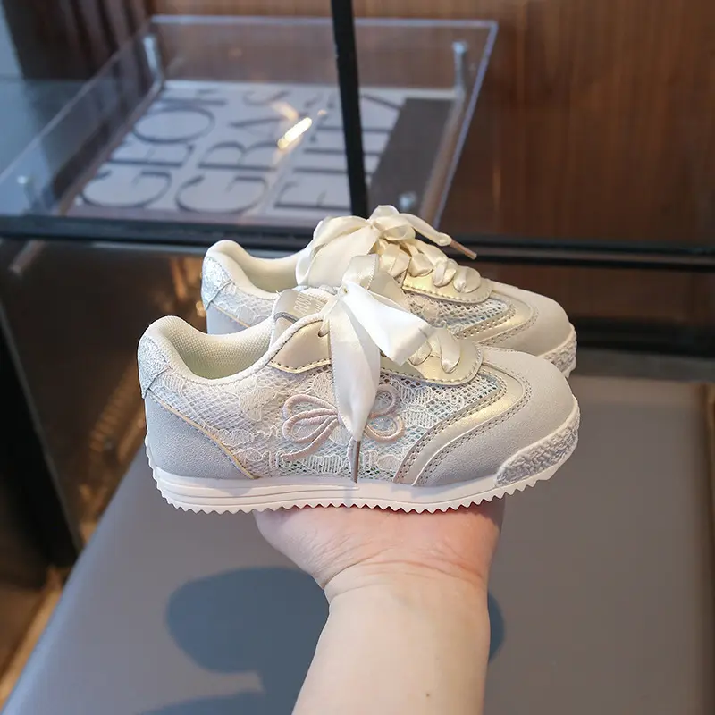 2025 New Girl's Sneakers Summer Sweet Embroidered Children Princess Sports Shoes Fashion Breathable Causal Kids Basketball Shoes