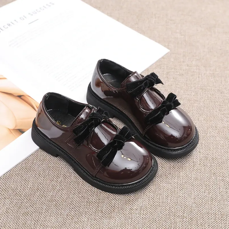 Girls Princess Shoes Black Glossy Kids Leather Shoes Double Bows 2025 Brand New Children Performance Shoes Round Toes Ins Sweet