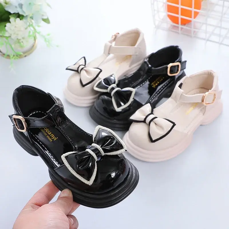 Girls Leather Shoes T-strap Sweet Bows 2025 New Kids Half Sandals for Summer Girls Princess Shoes Round Toes Soft Sole Ins Trend