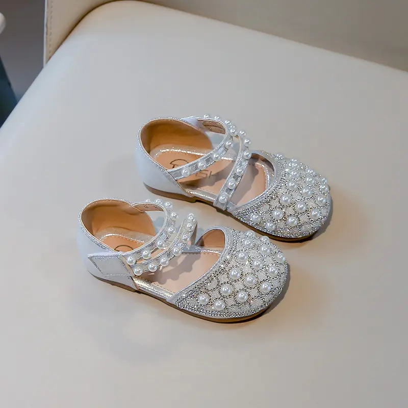 Kids Sandals for Girls Luxury Summer Princess Causal Shoes Rhinestone Pearl Children Wedding Party Flat Sandals Fashion Sweet