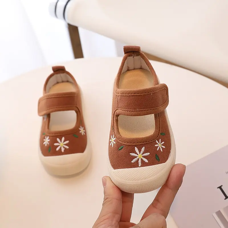 New Fashion Children's Canvas Shoes Cute Embroidered Versatile Girls Causal Shoes Toddlers Simple Soft Bottom Kids Walking Shoes