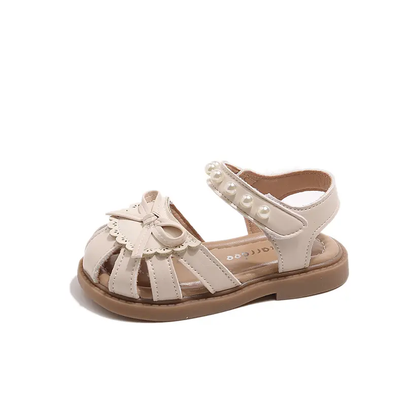 Girls Sandals 2025 Summer Kids Beach Shoes Toe-capped Anti-kick with Bow-knot Hollow with Pearls Beaded Princess Sweet Chic Soft