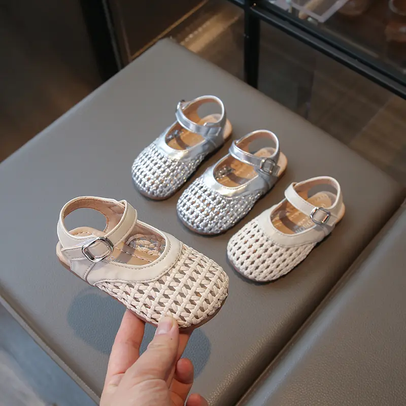 Little Girl Sandal Summer Beach Versatile Kids Princess Half Sandals Fashion Woven Style Children Causal Hollow-out Flat Shoes