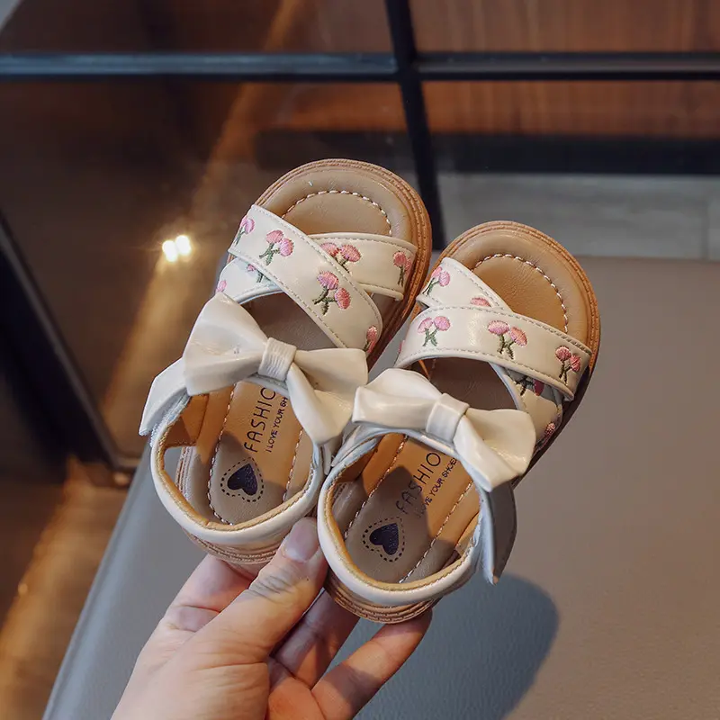 Baby Girls Leather Sandals Princess Sweet Kids Beach Sandals Summer New Children Toddlers Bow Sandals Embroidery Fruit Fashion