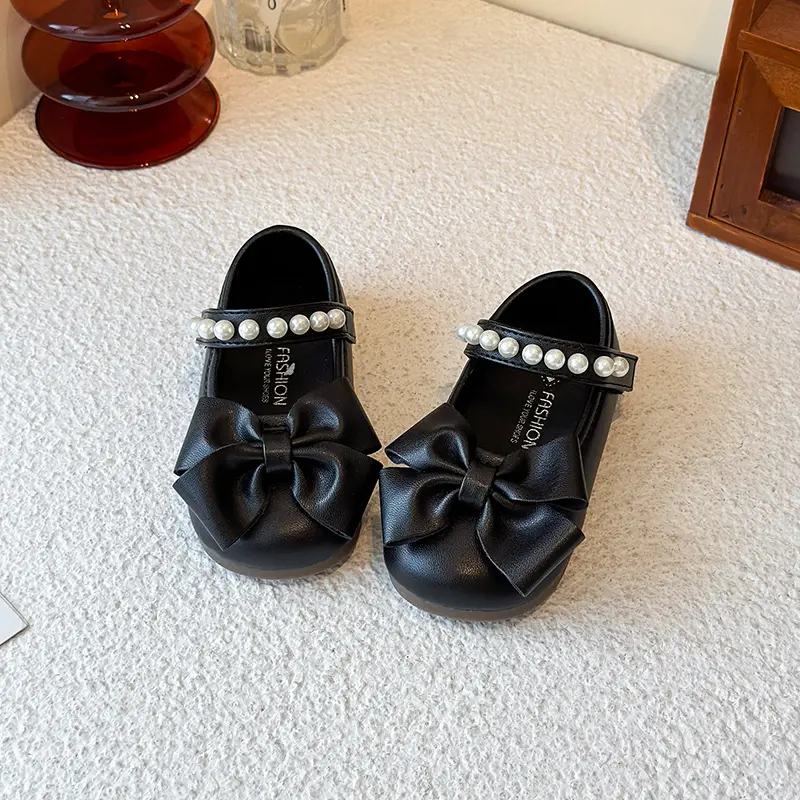 Classic Fashion Little Girls Flat Shoes 2025 New Children Causal Princess Shoes with Bowknot Versatile Kids Ballet Leather Shoes
