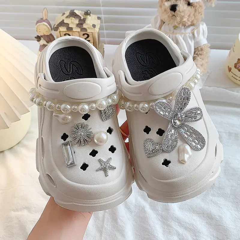 2025 Children Casual Slippers for Girls Summer New Fashion Korean Style Soft Bottom Anti-slippery Versatile Cut-outs Beach Shoes