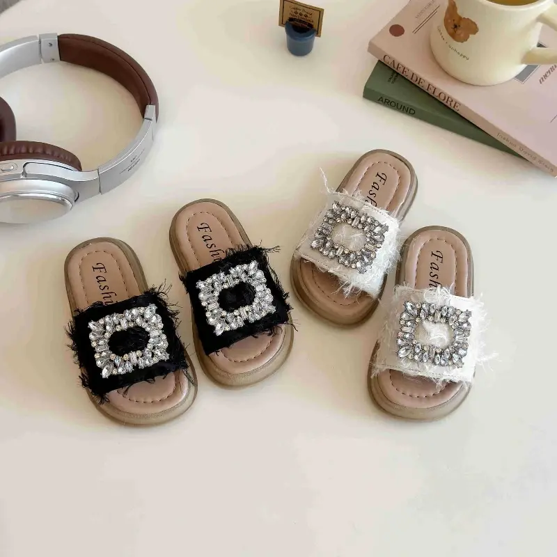 2025 Children Slippers for Girls Summer New Fashion Korean Style Soft Bottom Anti-slippery Versatile Chic Princess Beach Shoes
