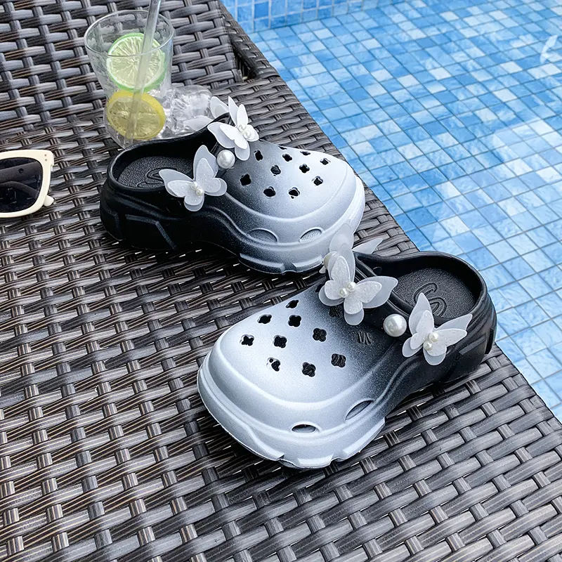 2025 Summer New Children's Slippers Sweet Butterfly Girls EVA Beach Slippers Thick Bottom Soft Kids Causal Shoes Cut-outs Trend