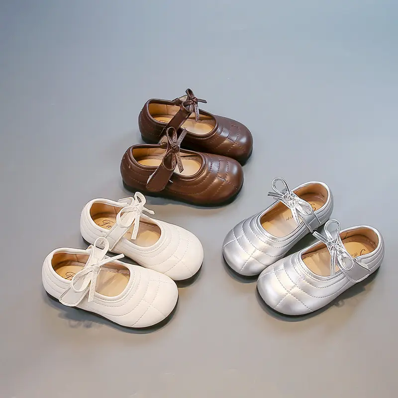 New Simple Girls Princess Shoes Elegant Solid Color Kids Leather Shoes Dress Soft Bottom Children Causal Flat Shoes Hook Loop