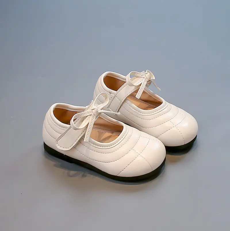 New Simple Girls Princess Shoes Elegant Solid Color Kids Leather Shoes Dress Soft Bottom Children Causal Flat Shoes Hook Loop