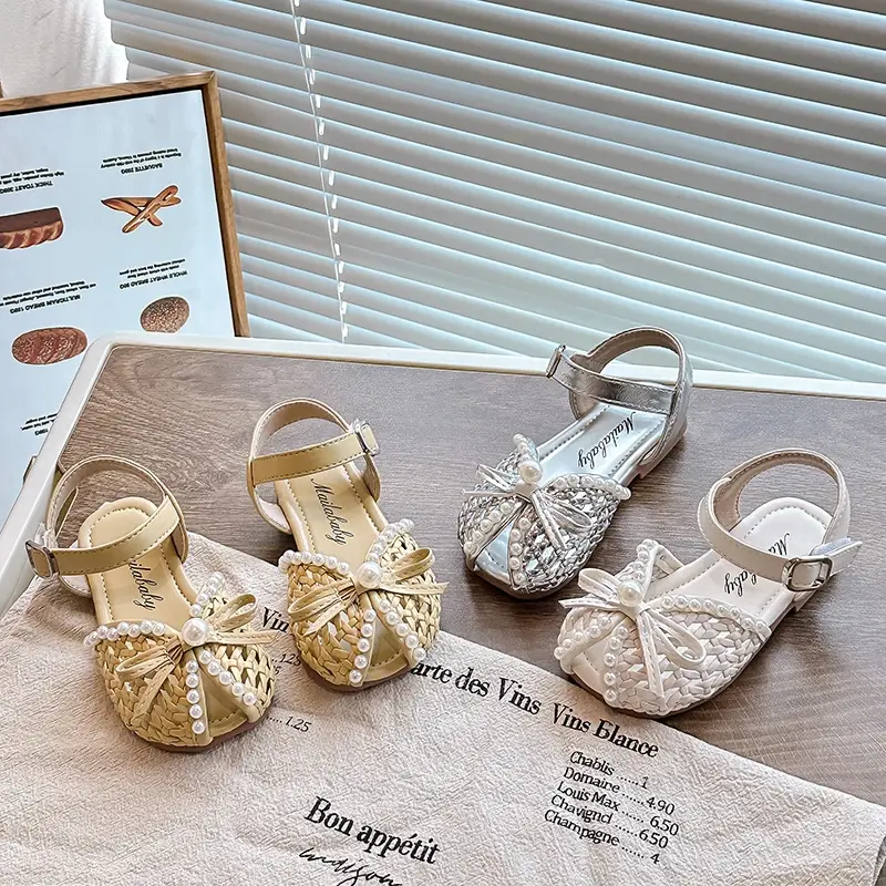 Summer Kids School Flat Sandals Elegant Girls Pearl Princess Sandals Sweet Woven Hollow-out Children Fashion Beach Causal Shoes