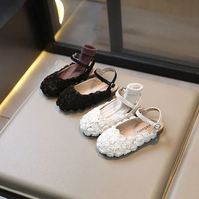 Girls Sandals 2024 Cute Toes Wrapped Flowers Spring New Children Fashion Princess Mary Janes for Party Wedding Shows Simple Cute