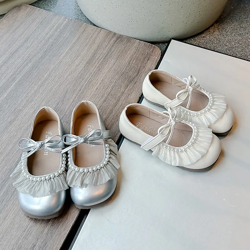 Kids MaryJanes Dance Shoes with Pleated Lace Girls Princess Shoes with Simple Bow 2025 New Children Flat Shoes Beading Soft Sole