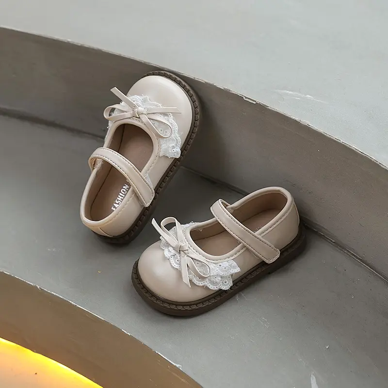 Chic Children Causal Shoes for Girls Spring Autumn Lace Ruffled Edge Kids Leather Shoes Sweet Princess Wedding Party Flat Shoes