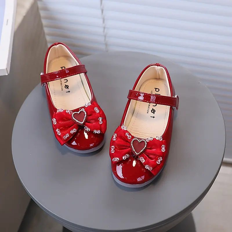 Girls Princess Dance Shoes Round Toes Soft Sole Kids Leather Shoes Korean Style 2025 Autumn New Children Flat Shoes Non-slip