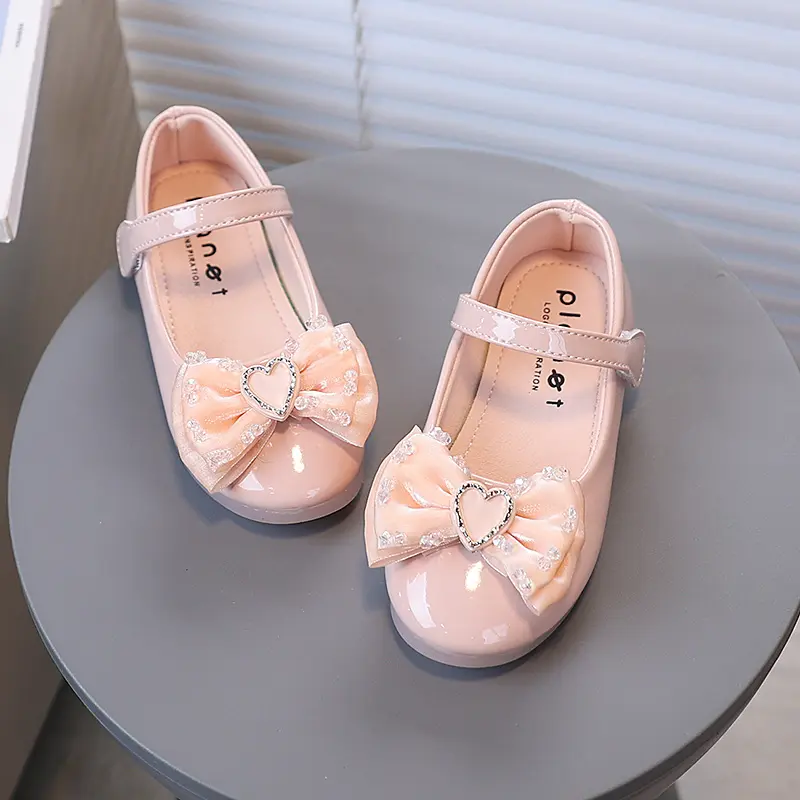 Girls Princess Dance Shoes Round Toes Soft Sole Kids Leather Shoes Korean Style 2025 Autumn New Children Flat Shoes Non-slip