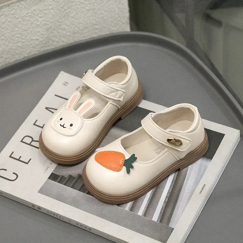 Kids Princess Shoes Non-slip Soft Sole Toddle Girls Flats Cute Rabbit 2025 New Fashion Children Leather Shoes Round Toes Sweet