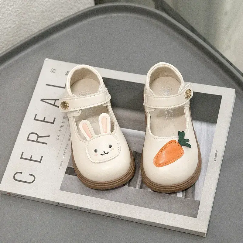 Kids Princess Shoes Non-slip Soft Sole Toddle Girls Flats Cute Rabbit 2025 New Fashion Children Leather Shoes Round Toes Sweet
