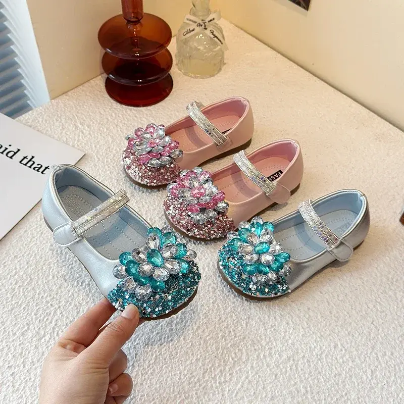 Kids Princess Shoes Shiny Crystal Girls Leather Shoes Round Toes Sequins 2025 New Children Flat Shoes Soft Sole Non-slip Ins