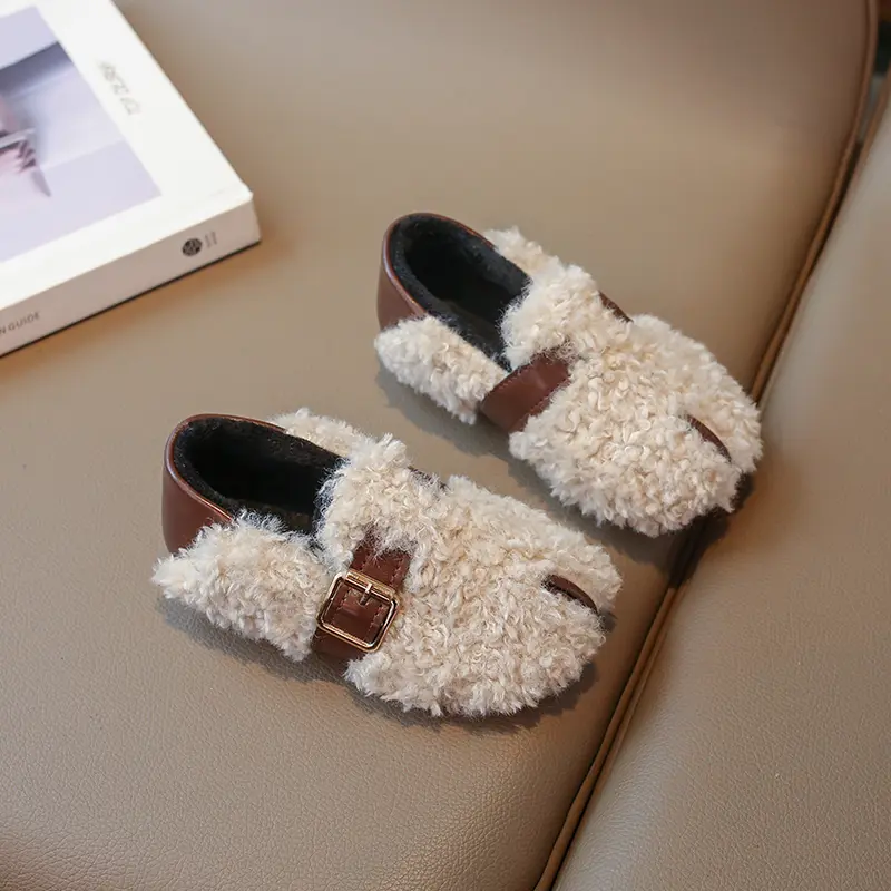 New Girls Cotton Shoes Soft Fluffy Winter Warm Children's Shoes Patchwork Plush Kids Fashion Causal Outdoor Flat Shoes Slip-on