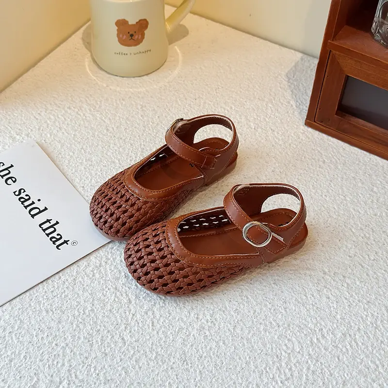 2025 Children Casual Sandals for Girls Summer New Fashion Korean Style Soft Sole Non-slip Versatile Cut-outs Princess Beach Shoe