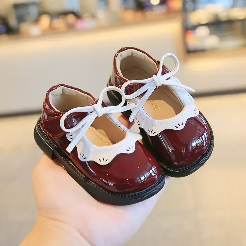 Baby Girls Leather Shoes Round Toes Non-slip 2025 New Kids Walking Shoes Pu Soft Sole Girls Princess Shoes with Simple Bowtie