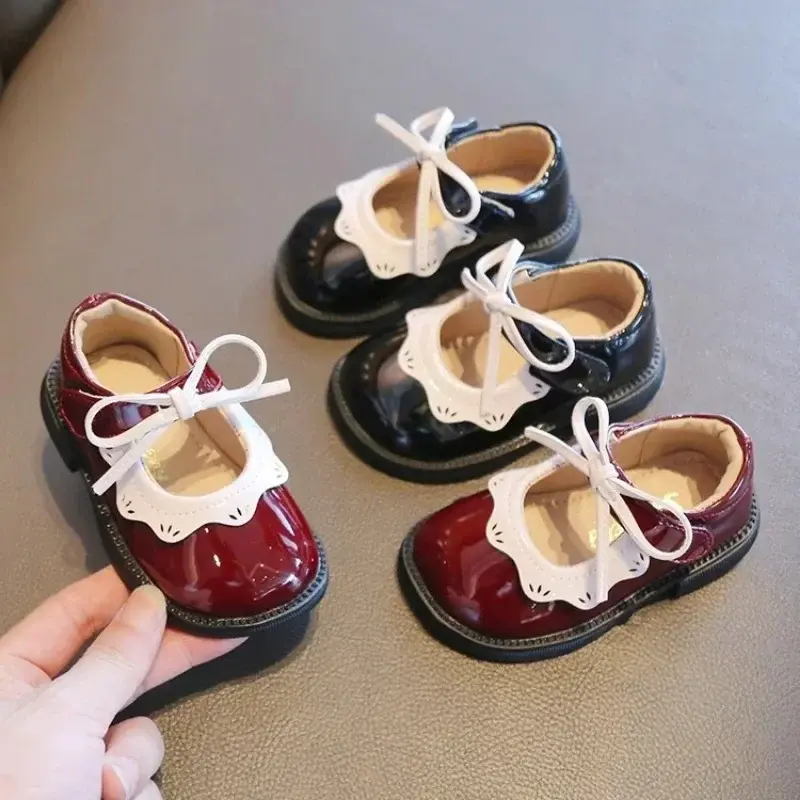 Baby Girls Leather Shoes Round Toes Non-slip 2025 New Kids Walking Shoes Pu Soft Sole Girls Princess Shoes with Simple Bowtie