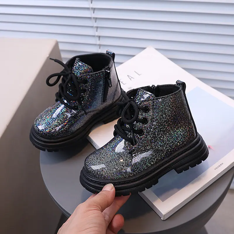 Girls Princess Boots Korean Style Kids Short Boots Glossy Fashion 2025 Autumn Winter New Children Ankle Boots Soft Versatile