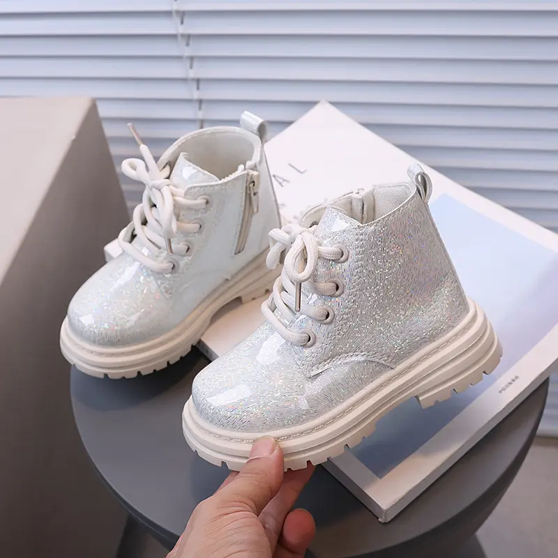 Girls Princess Boots Korean Style Kids Short Boots Glossy Fashion 2025 Autumn Winter New Children Ankle Boots Soft Versatile