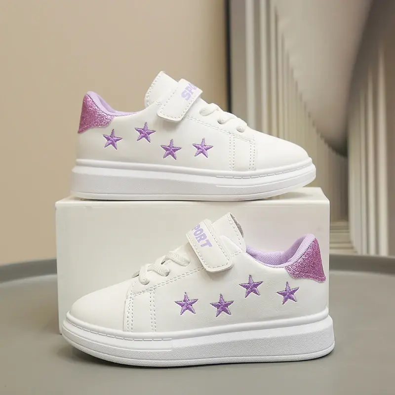 Children Flat Shoes with Cute Stars Girls Casual Shoes Soft Sole Flexible 2025 Brand New Kids Skate Shoes Non-slip Comfortable