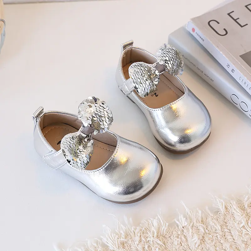 Baby Girls Walking Shoes Shiny Sequin Kids Flat Shoes Round Toes Sweet 2025 Autumn New Toddler MaryJanes Soft Bottom Comfortable