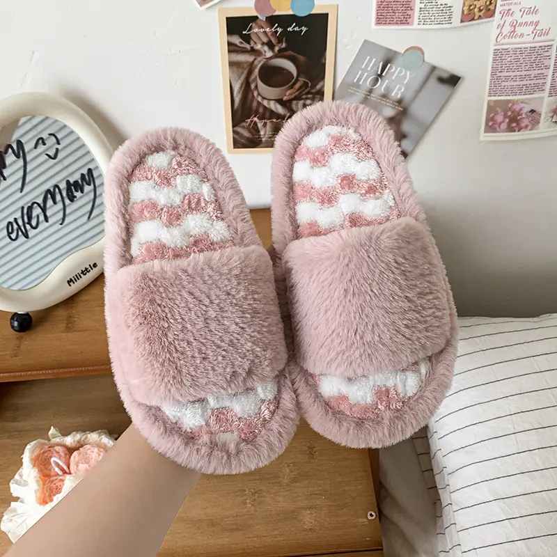 2025 Children Plush Slipeprs for Girls Winter New Fashion Korean Style Soft Bottom Anti-slippery Versatile Chic Open-toe Shoes