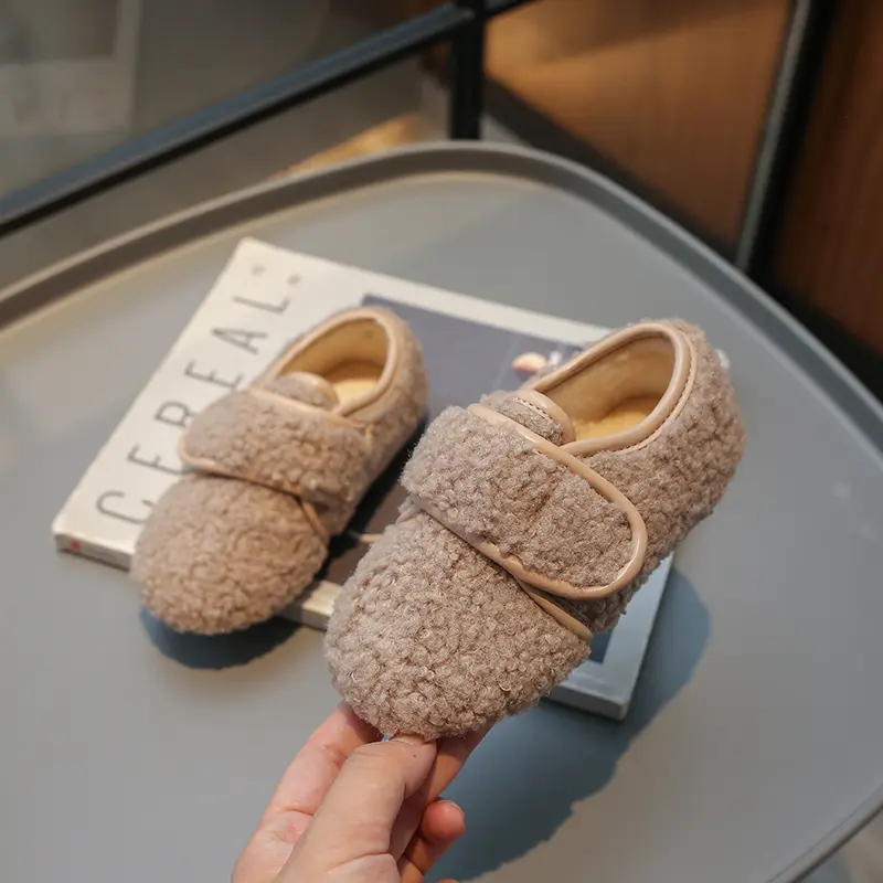 Kids' Winter Shoes Classic Simple Girls Causal Cotton Shoes Fashion Warm Fluffy Children Flat Moccasin Shoes for Boys Round-toe