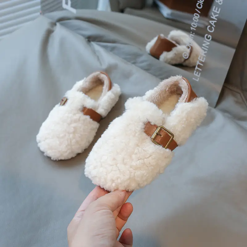 Winter Children's Shoes 2024 New Girls Fluffy Cotton Shoes Soft Bottom Non-slip Kids Fashion Simple Plush Shoes Trend Versatile
