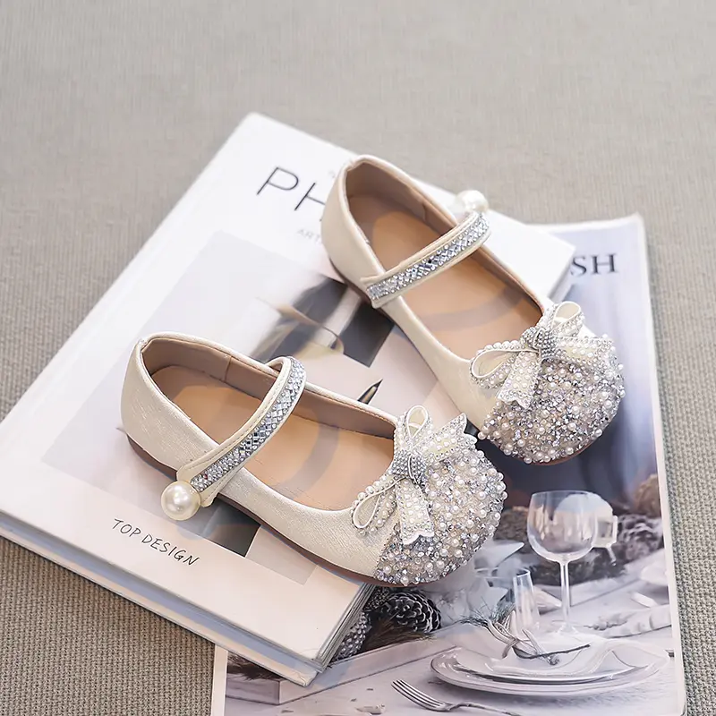 Sweet Children Fashion Girls Leather Shoes New Spring Autumn Kids Party Shoes Fashion Sequins Princess Causal Dress Flat Shoes