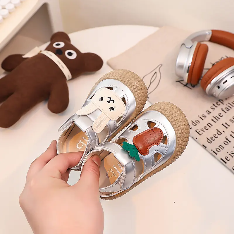 Cute Rabbit Little Girl Sandal Summer Hollow-out Children Causal Shoes Fashion Soft Bottom Versatile Kids Flat Sandals Anti-kick