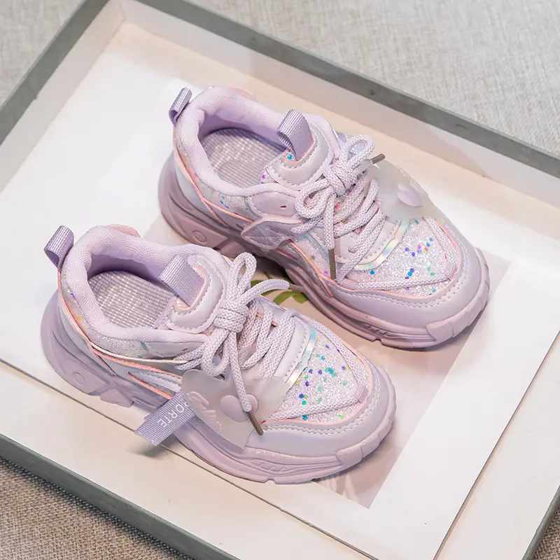 Girls Sports Shoes with Heart Classic Fashion Kids Princess Sneakers Non-slip Children Casual Running Shoes Glitter Fabric 2024